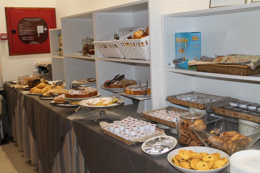 Hotel Sant'Elena Rimini Ngoại thất bức ảnh