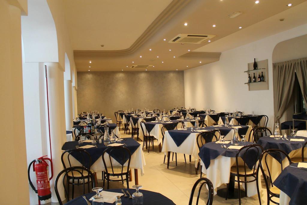Hotel Sant'Elena Rimini Ngoại thất bức ảnh